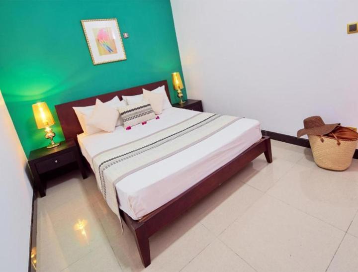 Pereybere Apartment With Breakfast And Private Balcony Pereybere Beach Eksteriør bilde