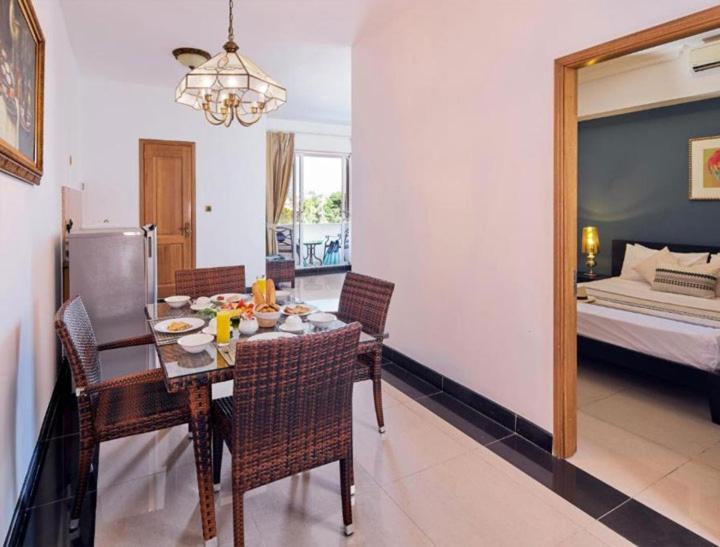 Pereybere Apartment With Breakfast And Private Balcony Pereybere Beach Eksteriør bilde